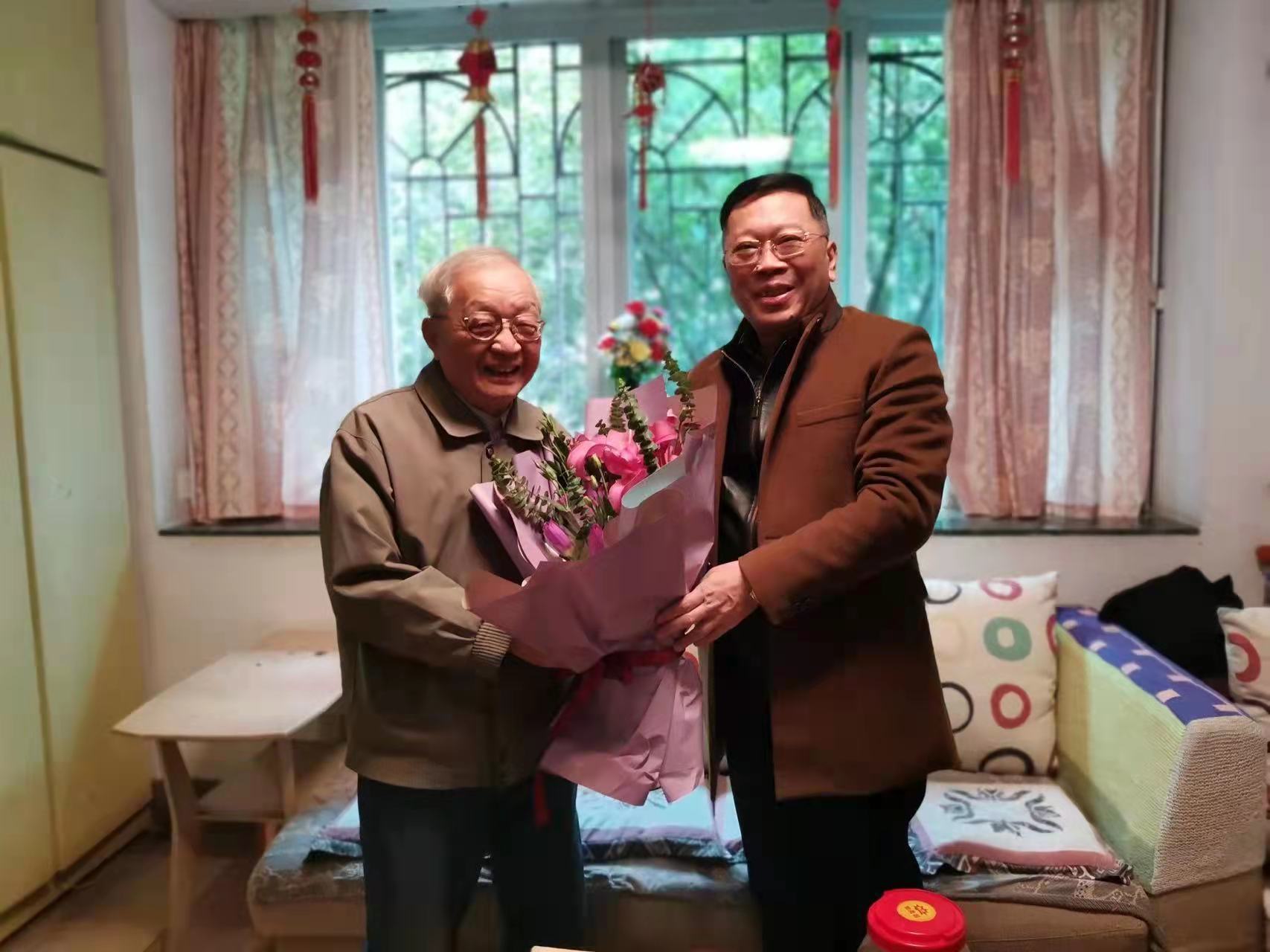 F661D91E69C2F9BB23A94F2E44F_BFFC0A05_2C56F